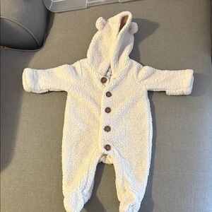 Baby Gap Cozy Fleece Cream Bear Hooded Baby Bunting Onesie